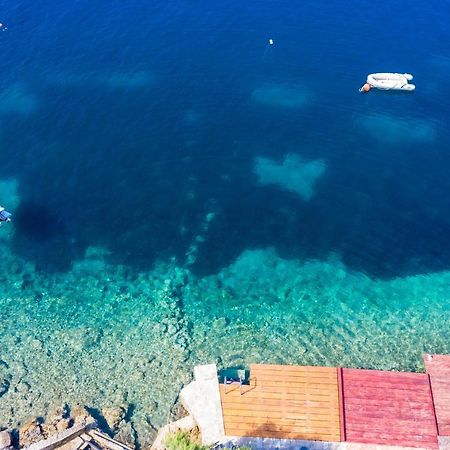 Apartments Ratac Lobrovic With Private Beach And Beautiful Sunset สลาโน ภายนอก รูปภาพ