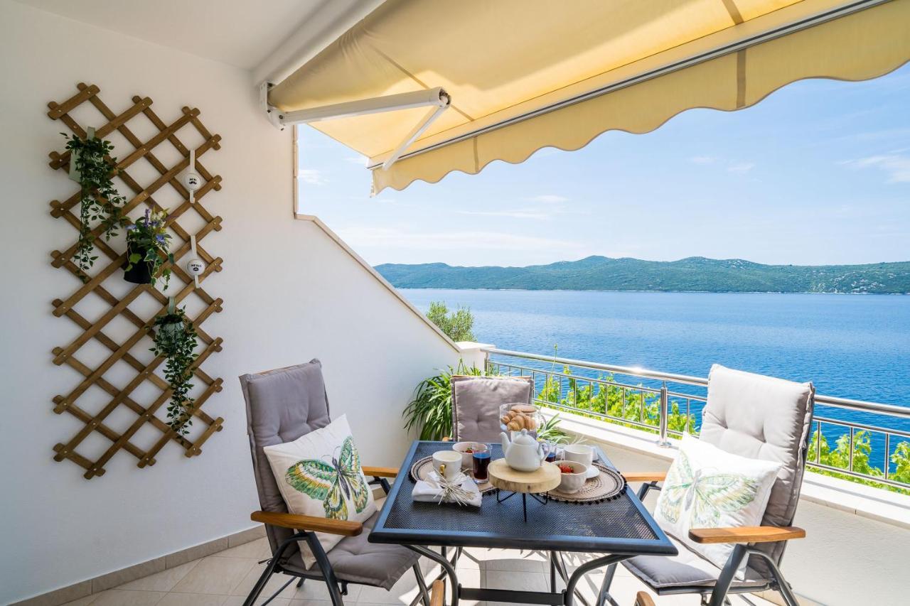 Apartments Ratac Lobrovic With Private Beach And Beautiful Sunset สลาโน ภายนอก รูปภาพ